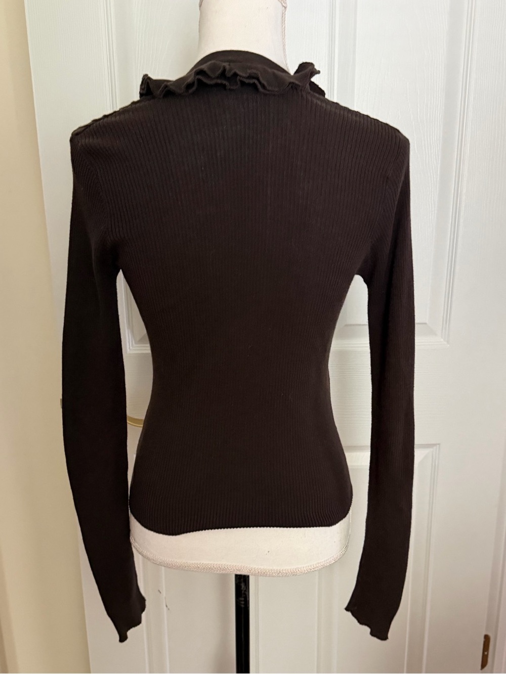 The Limited Women's Ruffled Button-Front Ribbed Cardigan Sweater - Picture 2 of 5